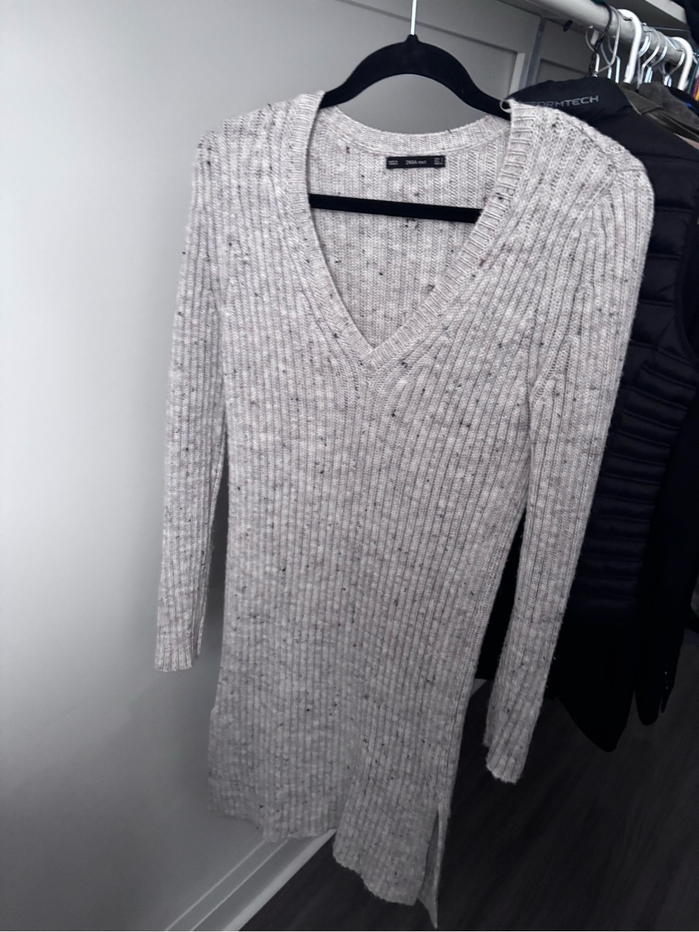 Zara Speckled Ribbed V-Neck Long Sleeve Dress - Light Gray